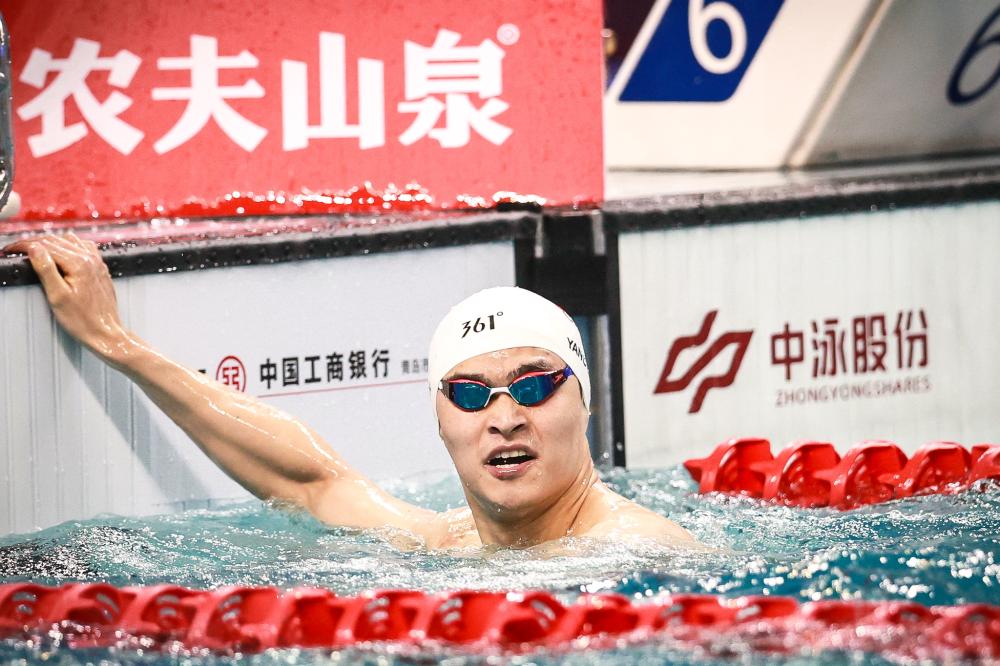 扬我中国精神 共享奥运荣光——热烈欢迎中国体育代表团凯旋.